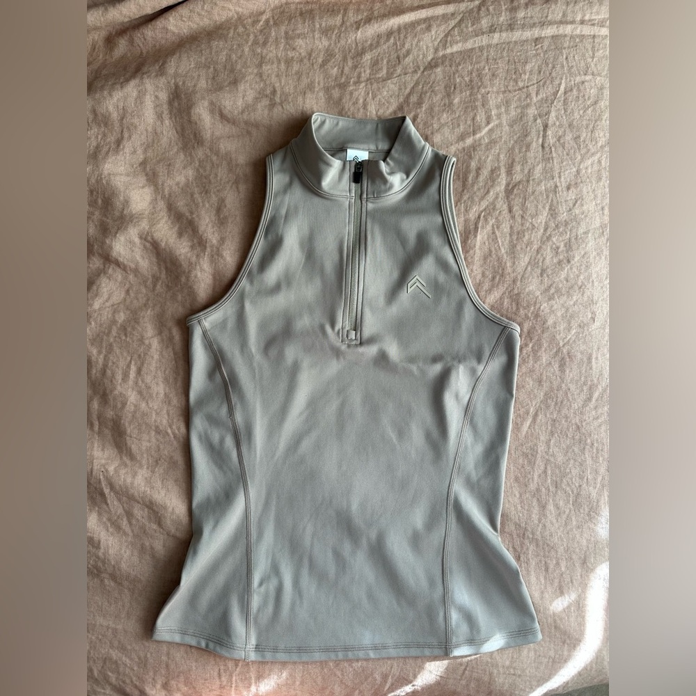 Oner Active Timeless Vest - Picture 2 of 4